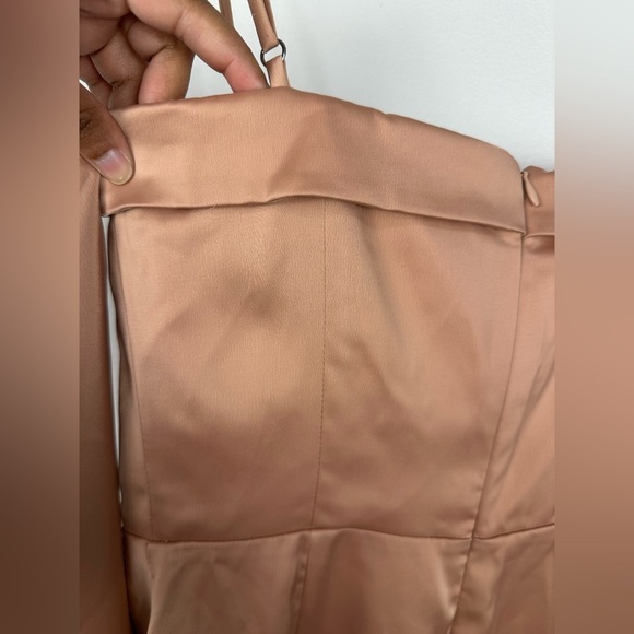 CAMILA COELHO Karin Side Slit Off Shoulder Satin Midi Dress Pink Sz XS - Picture 3 of 11